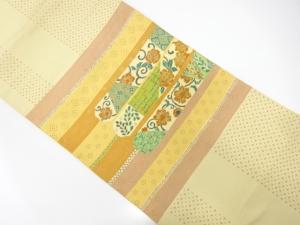 変わり横段に花唐草模様織り出し　袋帯